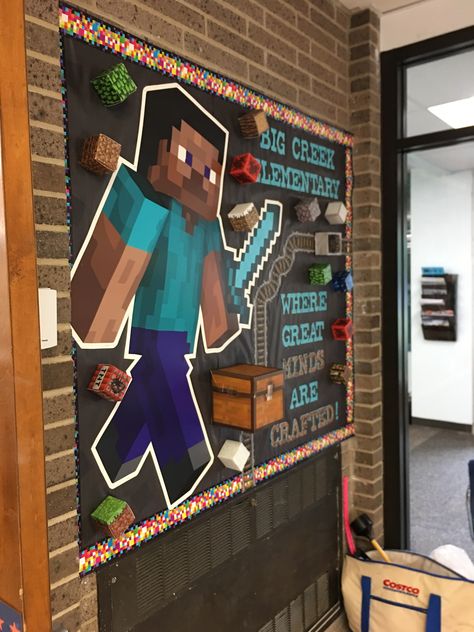 Video Game Themed Bulletin Boards, Minecraft Classroom Decorations, Minecraft Door Decoration, Roblox Bulletin Board, Minecraft Bulletin Board Ideas, Level Up Bulletin Board Ideas, 3d Bulletin Board Ideas, Minecraft Bulletin Board, Class Charter Display