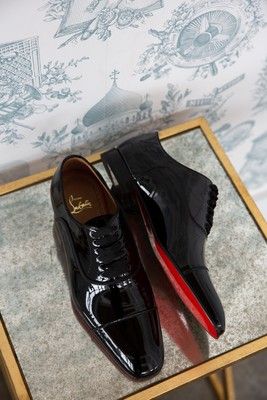 Gallery - This Gold Black And White Wedding Is Stunning To The Max Prom Shoes Men, Gentlemen Aesthetic, Wedding Groom Shoes, Wedding Men Shoes, Classic Shoes For Men, Black Suit Shoes, Wedding Shoes Groom, Wedding Shoes For Men, Louboutin Wedding Shoes