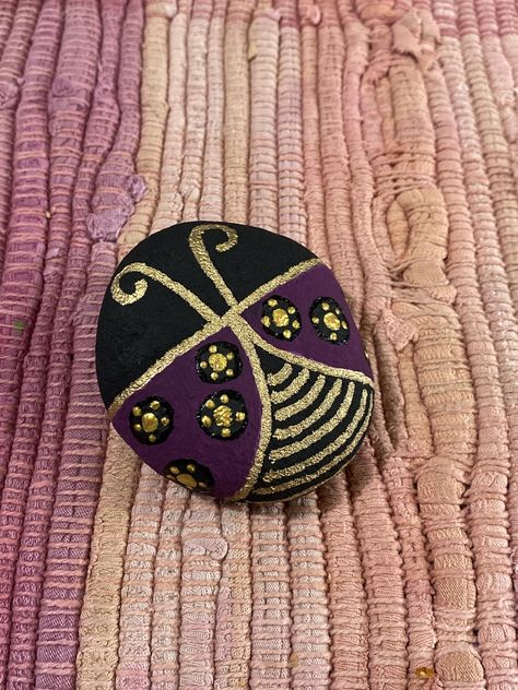 Rock Games, Scarab Beetle, Painted Rock, Rock Painting, Painted Rocks, Coin Purse