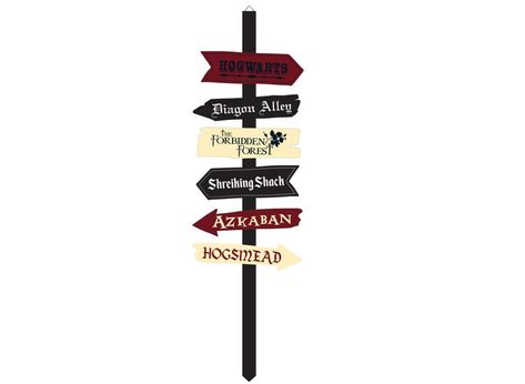 Harry Potter Direction Sign Harry Potter Locations, Easter Tableware, Forbidden Forest, Harry Potter Halloween, Halloween Tableware, Diagon Alley, Plastic Signs, Directional Signs, Friends Tv Show