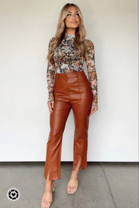 Edgy Business Casual, Lane 201, Brown Leather Pants, Leather Pants Outfit, Unique Business, Leg Design, Work Attire, Outfits Casuales, Stretchy Fabric