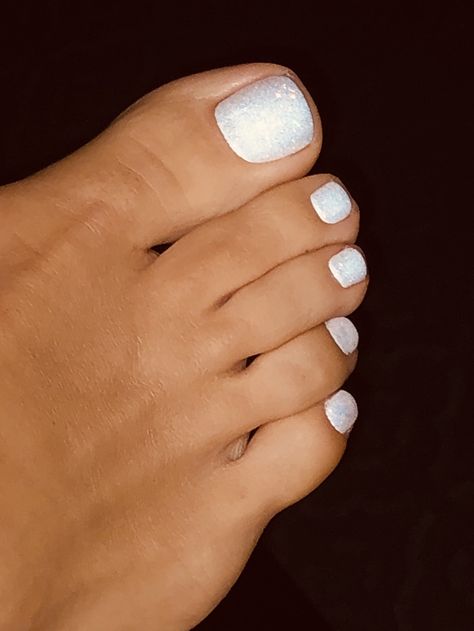 Bachelorette Pedicure The Bride, White Sparkly Pedicure Toenails, Silver Pedicure Toenails, Pedicure For Beach Vacation, Bridal Pedicure Wedding Day, White Glitter Toe Nails, White Toenails With Glitter, White Glitter Toes, Wedding Nails Toes