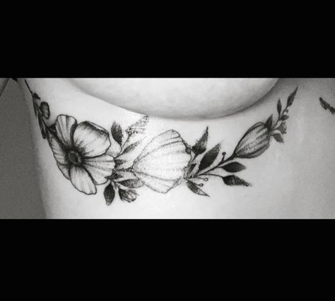 Ribcage underboob flower tattoo Underboob Tattoo Traditional, Underboob Flower Tattoo, Flower Underboob Tattoo, Tattoo Ideas Underboob, Heartbeat Tattoo, Underboob Tattoo, Tattoos For Women Flowers, Back Of Shoulder Tattoo, Traditional Tattoo Flash