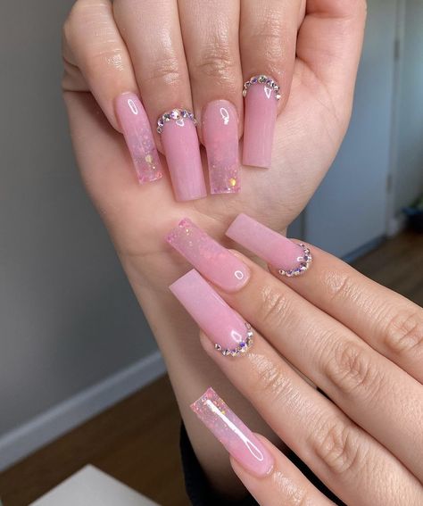 Pink Glitter Birthday Nails, Pink Nails With Charms, Long Square Nails, Diy Acrylic Nails, French Acrylic Nails, Nail Art Ombre, Long Square Acrylic Nails, Art Water, Clear Nails