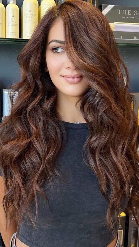 Fashion 60 Year Old Women, Rambut Brunette, Brown Hair Looks, Brown Hair Inspo, Fall Hair Trends, Hair Color Auburn, Long Hair Color, Brown Hair Balayage, Dark Brown Hair Color