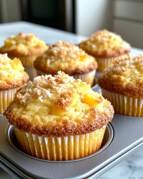 Hawaiian Pineapple Cake, Pineapple Muffins, Homemade Vegetable Beef Soup, Pineapple Cupcakes, Tortilla Chip Recipe, Crumb Muffins, Coconut Muffins, Cake Muffins, Coconut Cupcakes