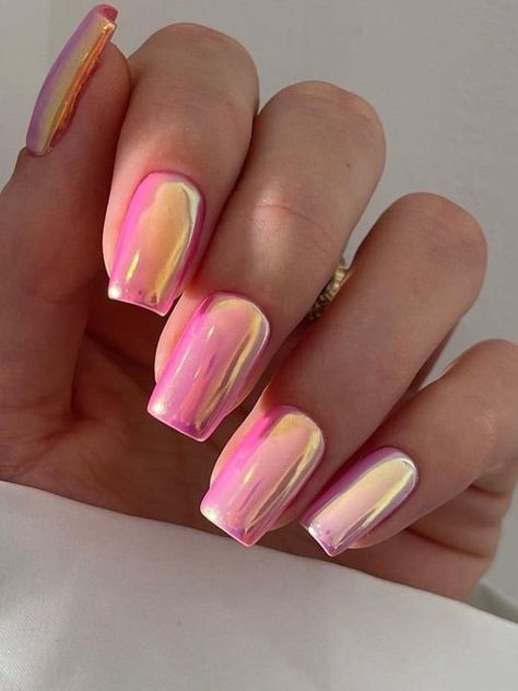 Barbie pink nails: light pink chrome Bright Pink Chrome Nails, Pink Nails Light, Light Pink Chrome, Chip Nails, Chrome Nail Ideas, Barbie Pink Nails, Pink French Nails, Pink Nail Colors, Pink Chrome Nails