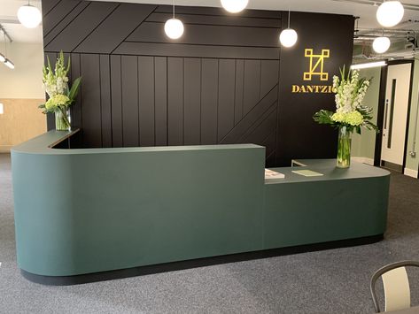 Rounded Reception Desk, Medical Reception Desk Design, Creative Reception Desk Design, Green Reception Desk, Medical Reception Desk, Reception Desk Ideas, Spa Reception Desk, Round Reception Desks, Green Reception