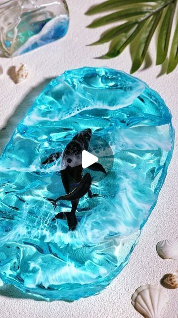 Shark Resin Art, Wave Resin Art, Epoxy Resin Memorial Ideas, Deep Pour Resin Projects, Resin Trays Ideas, Epoxy Resin Crafts Ideas, Resin Tray Ideas, Unique Resin Ideas, Deep Pour Resin