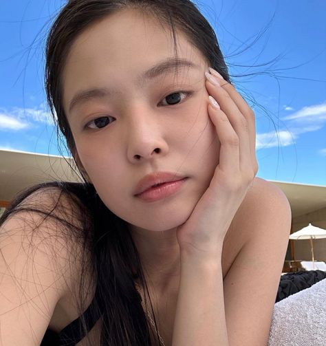 Out Of Mind, Jennie Icon, Bare Face, Jennie Kim Blackpink, Looks Black, Jairzinho, Without Makeup, Look At You, Blackpink Jennie