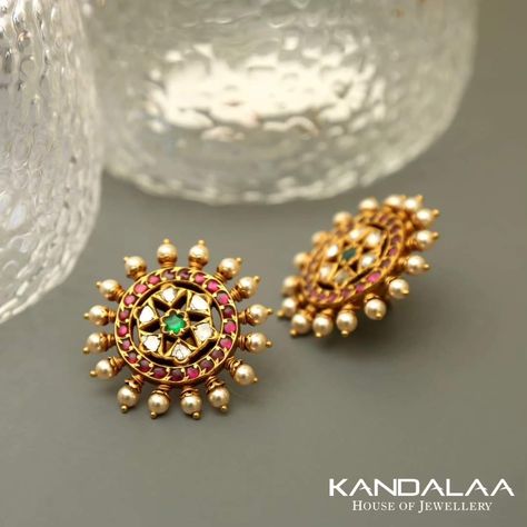 Nakshi Studs Gold, Gold Studs Earrings Indian Antiques, Big Studs Earrings Indian, Nakshi Studs, Kundan Studs Earrings, Polki Jhumkas, Big Earrings Gold, Latest Earrings Design, Bollywood Makeup