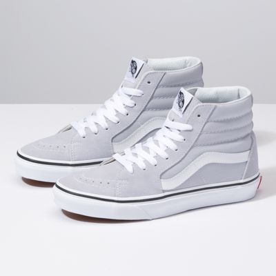 Vans Outfit Womens, Vans Shoes High Tops, Vans Outfit, Womens Shoes High Heels, Sk8 Hi, Best Sneakers, Classic Shoes, High Top Shoes, Stylish Sneakers