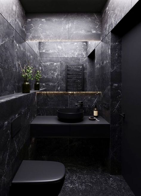 Dark Luxury Bathroom, Bathroom Interior Design Luxury Black, Luxury Black Bathroom, Dark Modern Bathroom, Small Dark Bathroom, Bathroom Interior Design Luxury, Modern Black Bathroom, Bathroom Design Black, Dark Bathrooms