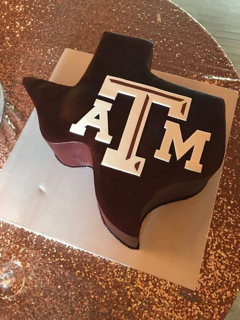 A&m Graduation Cakes, Texas A&m Cake Graduation, Texas A&m Grooms Cake, Texas Shaped Cake, Texas A&m Cake, A&m Graduation Party, Texas A M Graduation Parties, Aggie Graduation Party, Aggie Ring Day