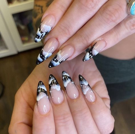 black french tip almond nails clouds art night sky stars simple cute detail long acrylic Nails Cloud Design, Cloud Design Nails, Stars Nail Design, Nails Clouds, Black Tip Nails, Star Nail Designs, Clouds And Stars, Sky Nails, Cloud Design