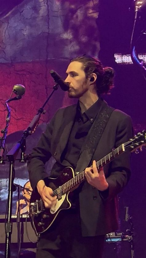 Hozier Man Bun, Hozier Art, Andrew Hozier, Bog Man, Take Me To Church, Dream Man, Hozier, Irish Men, Guy Names