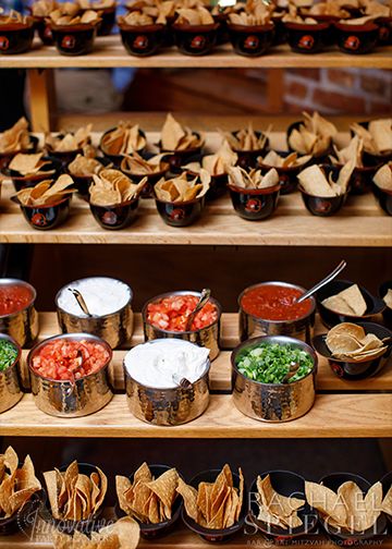 Wedding Backyard Food Ideas, Wedding Chip And Dip Bar, May Wedding Food Ideas, Nachos Wedding Bar, Wedding Snack Cups, Nacho Bar Table Wedding, Nacho Station Wedding, Late Night Taco Bar Wedding, Rustic Wedding Cocktail Hour Food