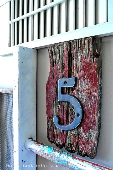 five rustic house number junk wall Decorating With Junk, Rustic House Numbers, Unique Entryway, House Numbers Diy, Barn Siding, Barn Wood Projects, Number Five, Country Porch, Funky Junk Interiors