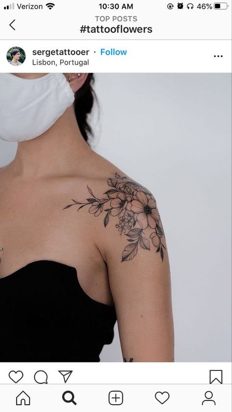 Self Care Tattoo, Female Tips, Feminine Shoulder Tattoos, Women's Shoulder Tattoo, Shoulder Cap Tattoo, Shoulder Sleeve Tattoos, 16 Tattoo, Cool Shoulder Tattoos, Floral Tattoo Shoulder