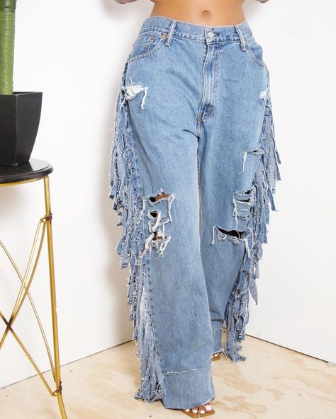 Upcycling Clothes, Denim Fringe, Fringe Jeans, Long Skirt Fashion, Denim Collection, Modest Fashion Outfits, Dress Ideas, Denim Outfit, Upcycle Clothes