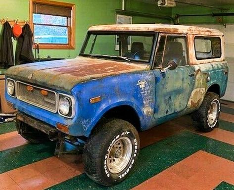 Similar to a first-gen Ford Bronco, this 1970 International Scout trails far behind in market value position. This subject does have a rebuilt engine. #InternationalScout 1970 International Scout, International Scout 800, Scout For Sale, Scout Truck, Scout 800, 67 72 Chevy Truck, Ih Scout, 72 Chevy Truck, International Scout