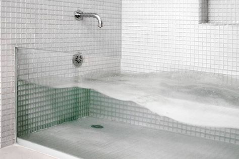 A see-through bathtub is a luxurious addition to this bathroom. Glass Bathtub, Casa Vintage, Dream Bathrooms, Bath Room, Dream Bathroom, House And Home Magazine, Beautiful Bathrooms, Bathroom Inspiration, 인테리어 디자인