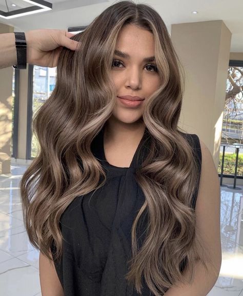 Bronze Hair Color, Balayage Hair Caramel, Hair Contouring, Balayage Hair Color, Mushroom Brown, Bronze Hair, Brown Hair Looks, Brown Hair Inspo, Bronde Hair