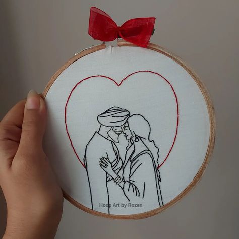 Couple Embroidery Hoop ❤️ Dm for customization HOOP ART BY ROZEN #coupleembroidery #outlineembroidery #portraitembroidery #embroideryhoopart #couple #love #karwachauthgifts #diwali Couple Embroidery, Embroidered Wall Art, Portrait Embroidery, Embroidery Hoop Art, Hoop Art, Embroidery Hoop, Diwali, Dancing, Embroidery