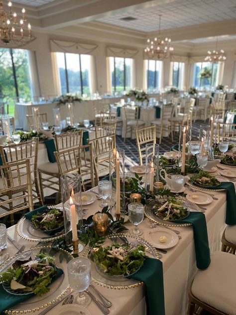 Venue-sylvania country club Emerald Wedding Theme, Emerald Green And Gold Wedding, Emerald Green Quinceanera Theme, Quinceanera Decor, Green Quinceanera Theme, Frog Wedding, Diy Fall Wedding Decorations, Emerald Green Wedding Theme, Hunter Green Wedding