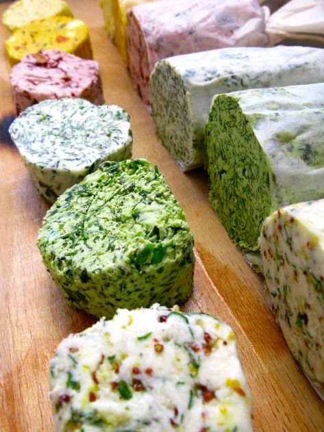 Flavored Butter Recipes, Butter Recipes Homemade, Compound Butter Recipe, Herb Butter Recipe, Infused Butter, Flavored Butter, Compound Butter, Butter Spread, Homemade Butter