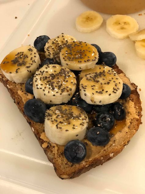 Blue Zone Breakfast, Peanut Butter And Blueberry, Toast With Banana, Ezekiel Bread, Healthy Lunch Snacks, Healthy Food Motivation, Healthy Lifestyle Food, Think Food, Fruit Smoothie Recipes