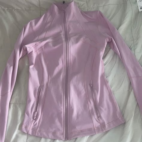 Size 6! Only Worn Once. Like New!! Lulu Define Jacket, Rare Lululemon, Lululemon Define, Define Jacket, Lululemon Define Jacket, Lululemon Jacket, Punk Outfits, Striped Jacket, Cute Jackets