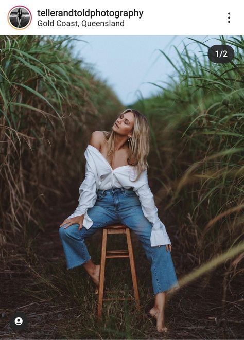 Bar Stool Photoshoot Ideas, Senior Pictures With Stool, Stool Photoshoot, Senior Session Girl, Bday Pics, Outdoor Stools, Girl Standing, Senior Session, Senior Pics