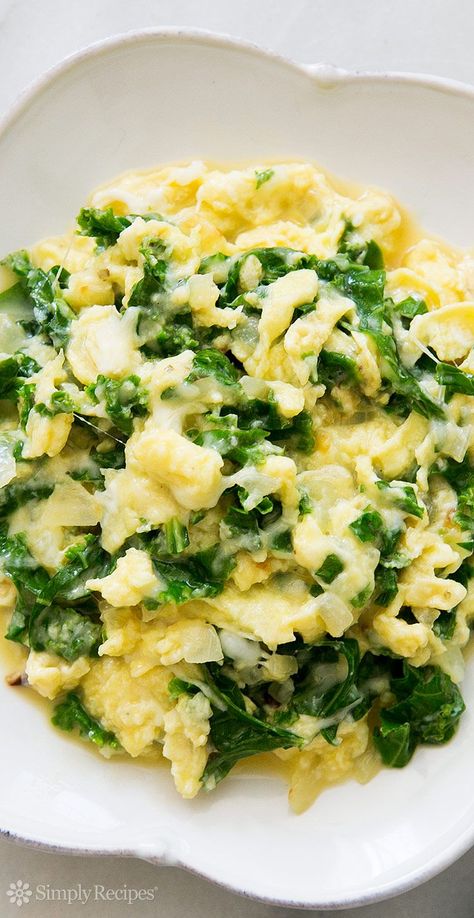 Scrambled Eggs with Kale and Mozzarella ~ Cheesy scrambled eggs with onions, thinly sliced kale, and shredded mozzarella cheese. ~ SimplyRecipes.com Eggs With Spinach, Cheesy Scrambled Eggs, Mozzarella Recipe, Scrambled Eggs With Spinach, Salad Kale, Cheese Mozzarella, Diy Easy Recipes, Mozzarella Recipes, Kale Recipes