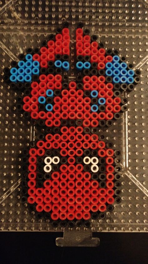 Spiderman Perler bead Pearl Beads Pattern Spiderman, Iron Beads Spiderman, Pyssla Ideas Spiderman, Spiderman Pearl Beads, Spider Man Perler Bead Pattern, Red Perler Bead Patterns, Spiderman Perler Bead Patterns, Perler Bead Patterns Marvel, Miles Morales Perler Beads