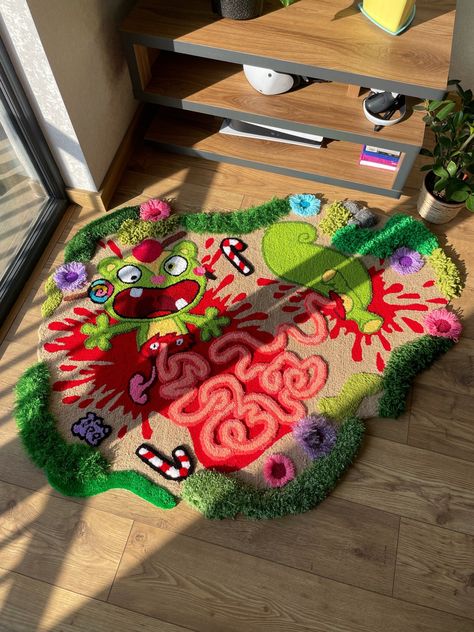 3d mossy custom tufted rug in shape of Nutty from happy tree friends 🌿🩸 The size of the rug on photos is 130 cm / 52 inch ‼️THIS RUG IS IN STOCK READY TO SHIP 🔥 Text me for commissioned order if you have questions 🙏 Carpet Bedroom Decor, 3d Carpet, Carpet Fluffy, Funky Bedroom, 3d Skeleton, Hypebeast Room, Grass Carpet, Graphic Rug, Funky Rugs