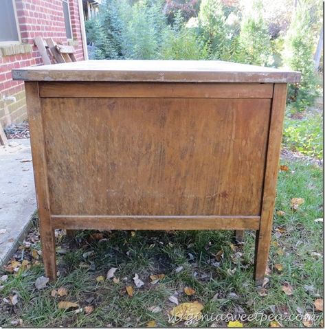 Vintage Teacher’s Desk Makeover Desk Upcycle Ideas Wood, Vintage Teachers Desk Makeover, Upcycled Teachers Desk, Vintage Teachers Desk, Ethan Allen Desk Makeover, Painted Teacher Desk, Teachers Desk Makeover, Diy Old Desk Makeover Ideas, Old Desk Repurpose