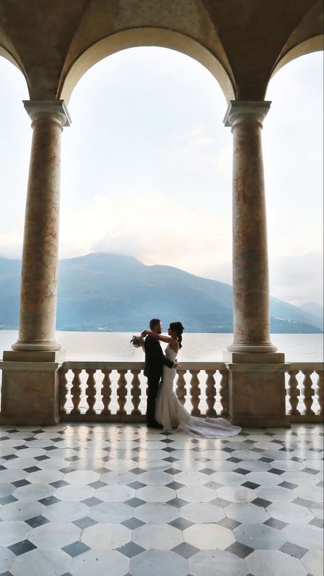 Wedding In Italy Lake Como, Wedding At Lake Como, Italy Beach Wedding, Lake Como Italy Elopement, Lake Como Wedding Photos, Italian Wedding Photos, Lake Como Wedding Reception, Como Lake Wedding, Italy Wedding Photos