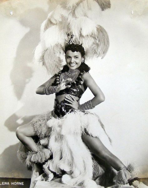 Lena Horn as a showgirl Circus Performer, Lena Horne, Dorothy Dandridge, Black Actresses, Cotton Club, Vintage Black Glamour, Donna Summer, Stormy Weather, Hollywood Fashion