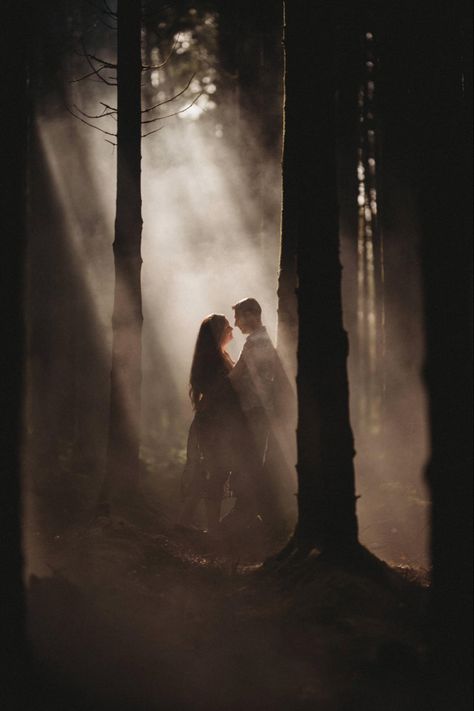 Image by Christian John O’Reilly || 77 awesome images from engagement shoots, anniversaries or just basic couple sessions made it into our collection this year. The way our awesome community members were able to create something special is just insane. Couple Photoshoot Anniversary, Fantasy Engagement Photoshoot, Magical Wedding Photos, Moody Forest Engagement Shoot, Moody Romantic Wedding Photography, Graveyard Couples Photoshoot, Engagement Photos Fairytale, Fairytale Couple Photoshoot, Fantasy Wedding Photography