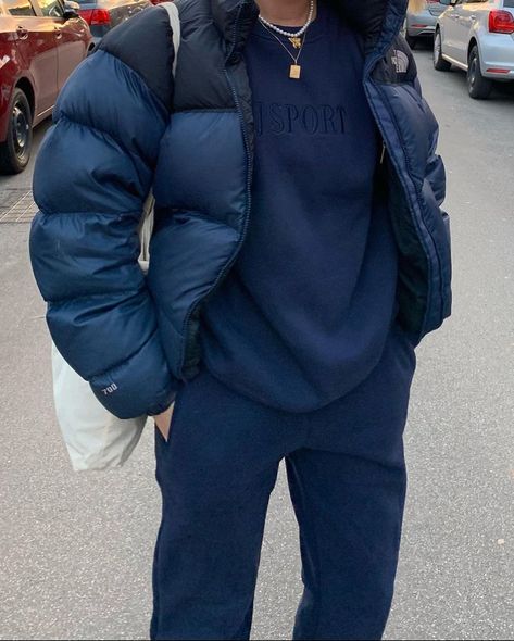 Navy Puffer Jacket Outfit, Navy Blue Puffer Jacket Outfit, North Face Puffer Jacket Blue, Blue Puffer Jacket Outfit, Blue North Face Puffer, North Face Puffer Jacket Outfit, North Face Jacket Outfit, Puffer Jacket Outfit Men, Puffer Jacket Outfits