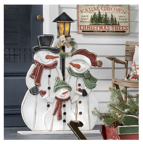 Snowman Family Wood, Chunky Wood Cutouts, Christmas Wood Yard Art, Wood Outdoor Christmas Decorations, Outdoor Snowman Decorations, Snowman Wood Crafts, Christmas Wood Cutouts Yard Art, Rustic Outdoor Christmas Decorations, Christmas Wood Cutouts