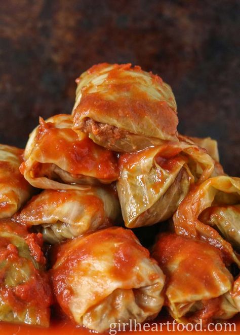 These easy old-fashioned cabbage rolls are so tasty and ultra comforting! Cabbage leaves are stuffed with a seasoned ground beef mixture, topped with tomato sauce and baked. So hearty and delicious! #easycabbagerollrecipe #howtomakecabbagerolls #stuffedcabbagerollsrecipe #bestcabbagerolls #bakedcabbagerolls #easystuffedcabbagerolls #oldfashionecabbagerolls #stuffedcabbageleaves Best Cabbage Rolls Recipe, Slow Cooker Cabbage, Slow Cooker Cabbage Rolls, Easy Cabbage Rolls, Easy Stuffed Cabbage, Cabbage Recipes Healthy, Easy Pasta Sauce, Stuffed Cabbage Rolls, Cabbage Rolls Recipe