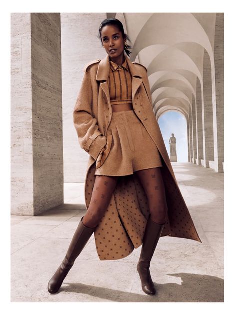 Shoot Concept, Camel Outfit, Fashion Campaigns, Vogue Australia, Creation Couture, Looks Chic, New Classic, Fashion Photoshoot, Winter Fashion Outfits