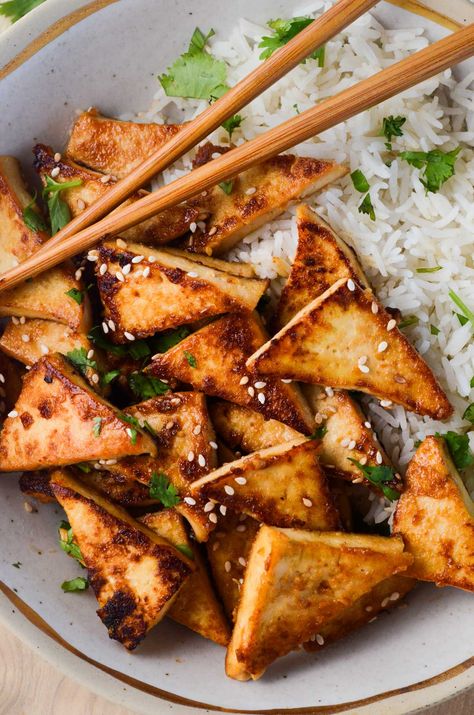 Miso Glazed Tofu Miso Marinade, Miso Tofu, Glazed Tofu, Sticky Tofu, Asian Diet, Teriyaki Tofu, Miso Glaze, Tofu Stir Fry, Marinated Tofu