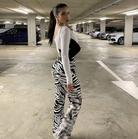 These zebra print wide leg trousers are perfect for a cut, casual streetwear look and will go with anything. Womens Trousers Outfits, Zebra Print Outfits, Zebra Print Pants, Zebra Pant, Trousers Pattern, Faux Leather Trousers, Striped Trousers, Striped Pant, Printed Wide Leg Pants