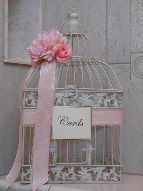 Wedding Gift Table Decorations, Wedding Money Holder, Birdcage Card Holders, Bird Theme Parties, Bird Themed Wedding, Birdhouse Ideas, Gift Table Wedding, Wedding Birdcage, Shabby Chic Gifts