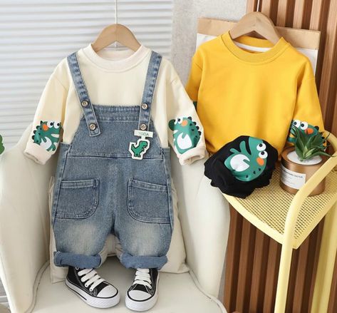 The urge to dress my baby in these super cool Korean Style Clothes 🍂🥮🍁 These are Unisex and ideal for both your baby girl and your baby boy. Available for 2 years to 6 years. Navigate the spring season with neutral tones that speak of soft breezes and the promise of summer. A light coloured sweatshirt with over a pair of relaxed jeans is perfect for those cooler spring days. It’s a look that says both ‘relaxed’ and ‘put-together’—ideal for a day out exploring the city or a family picnic in ... Narrator Outfit, Boys Clothing Styles, Overalls Boy, Engineer Clothes, Cute Toddler Outfits, Korean Style Clothes, Autumn Tale, Summer Casual Outfit, Night Suit For Women