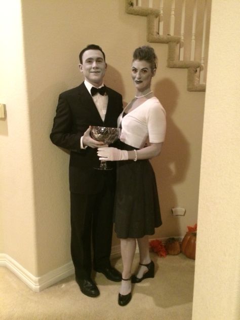 Couples costume. Lucy and Desi in black and white Lucy And Desi Costume Halloween, Lucy And Linus Costume, Black And White Couple Costume, Original Duo Halloween Costumes, Easy Duo Costumes, Halloween Runway, Costumes For Friends, Us Halloween Costume, All Black Costumes