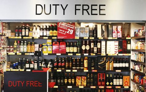 Duty Free Store, Crunchie Bar, Singapore Changi Airport, Duty Free Shop, Local Honey, Readers Digest, Jim Beam, At The Airport, Jack Daniels